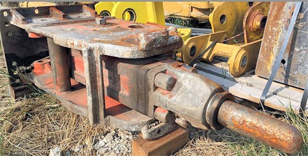 Teledyne Tm-16 Pedestal Rock Breaker With Npk H-3xa Hydraulic Hammer)